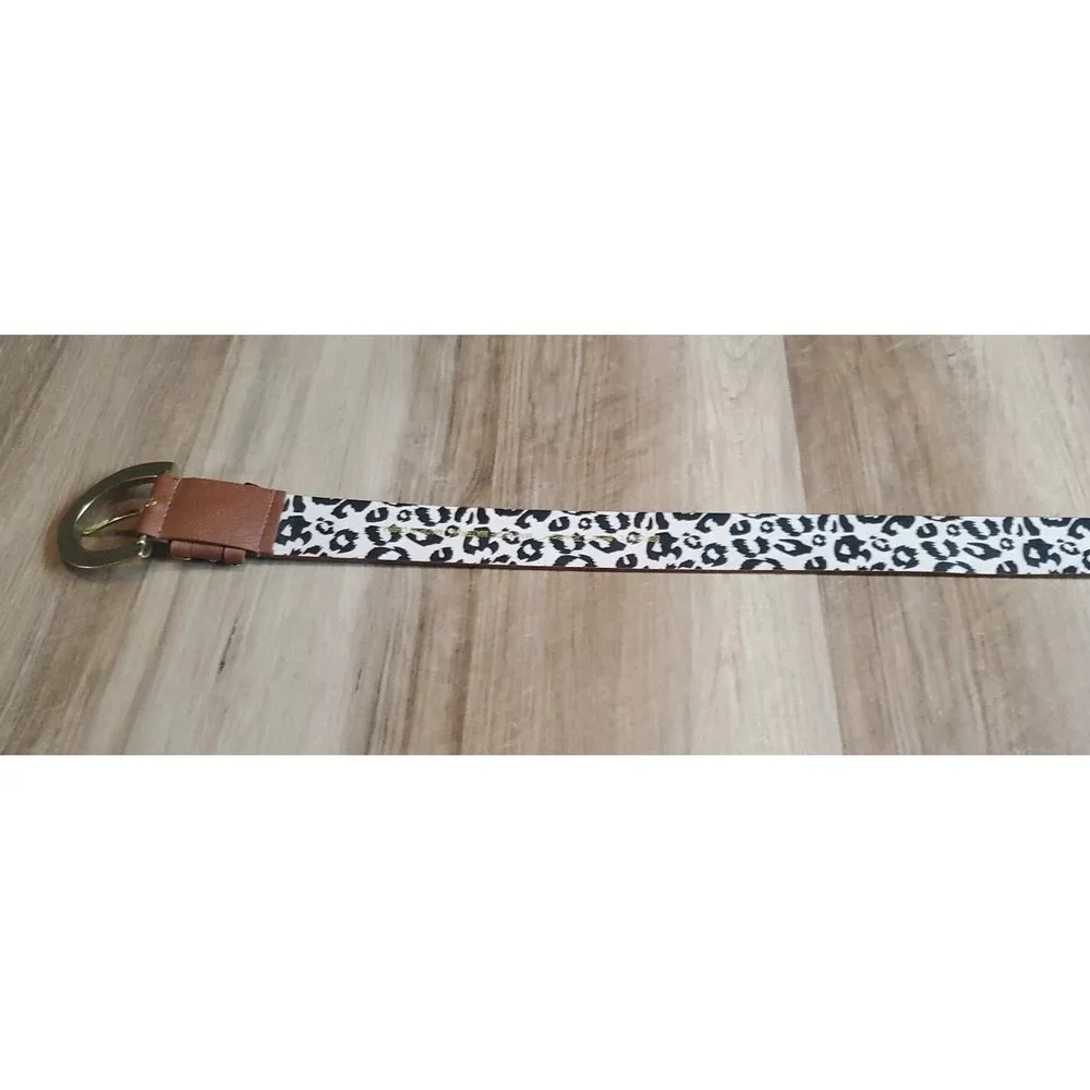 Betsy Johnson Belt Size Large Faux Leather Brown‎ Brass Color Buckle Hearts